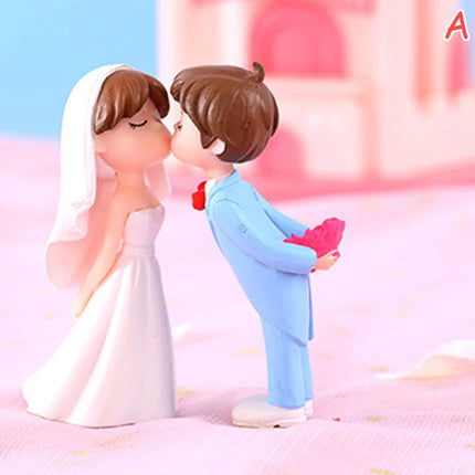 Hign-concerned Miniature Couple Figurines Wedding Gift by zapcart