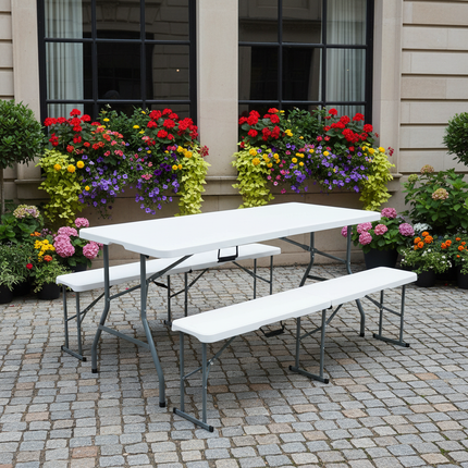 British Lifestyle - Townhouse Patio