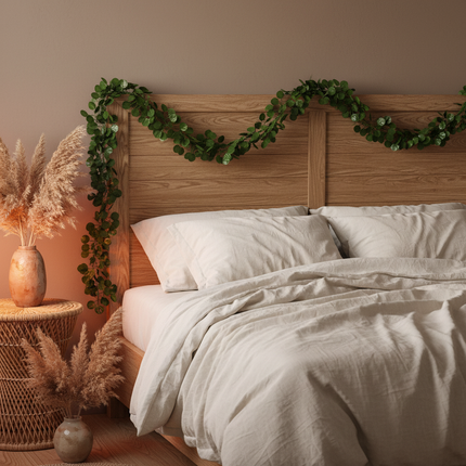 Ivy Garland - Bedroom